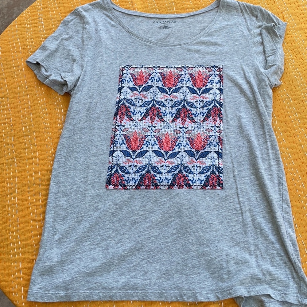 Ann Taylor tee with patch work design